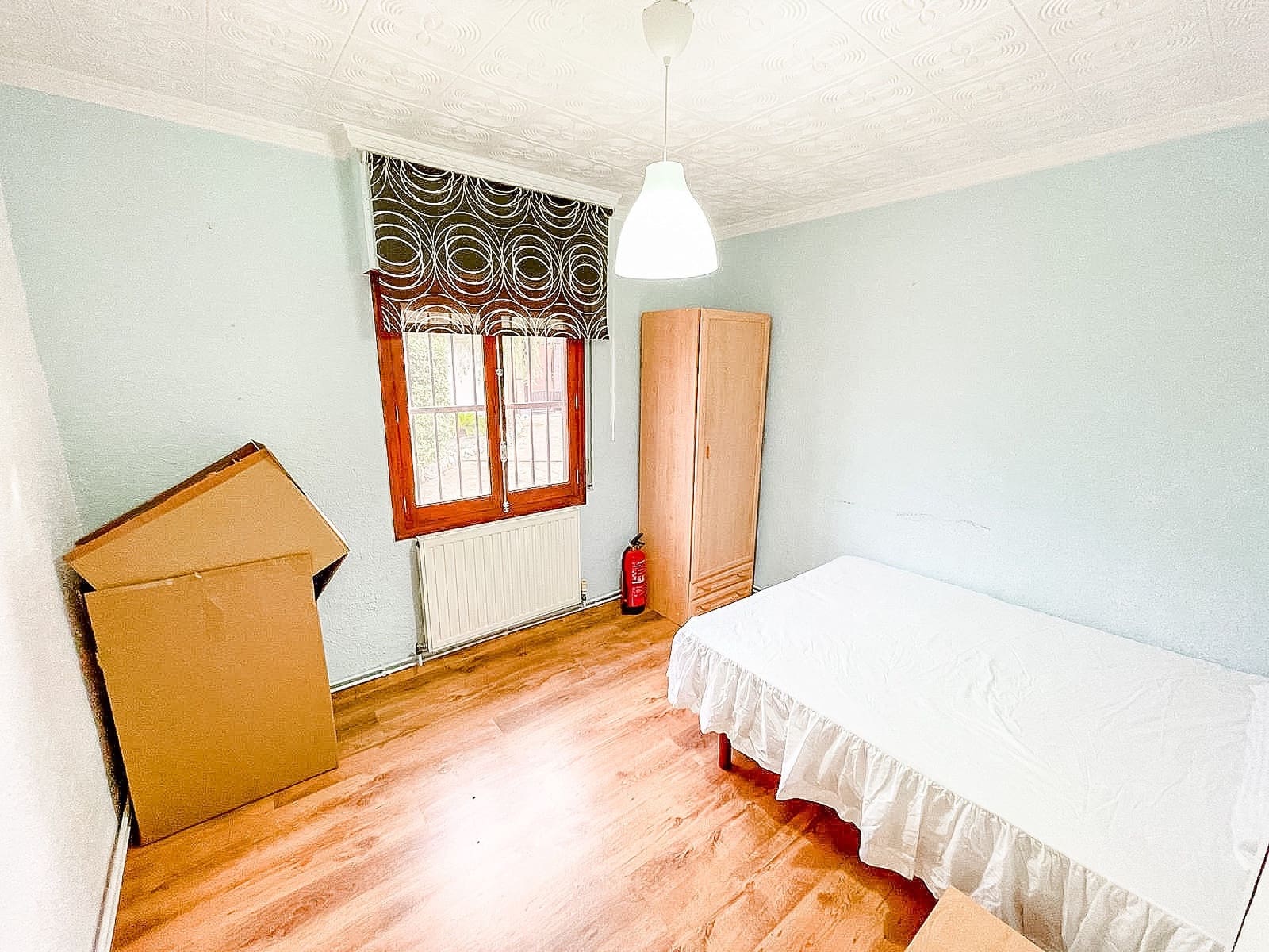 4 makuuhuone Huvila myytävänä paikassa Tibi mukana uima-altaan 
autotalli - 220 000 € (Ref: 9604557)