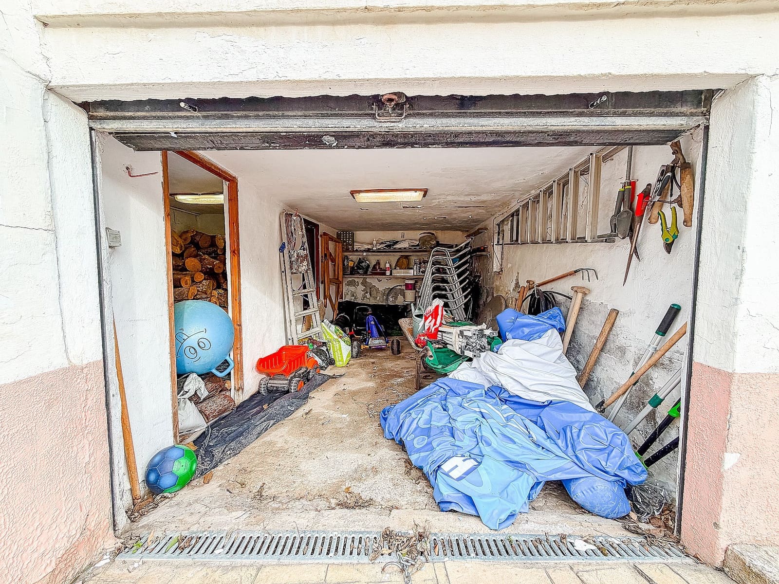 4 makuuhuone Huvila myytävänä paikassa Tibi mukana uima-altaan 
autotalli - 220 000 € (Ref: 9604557)