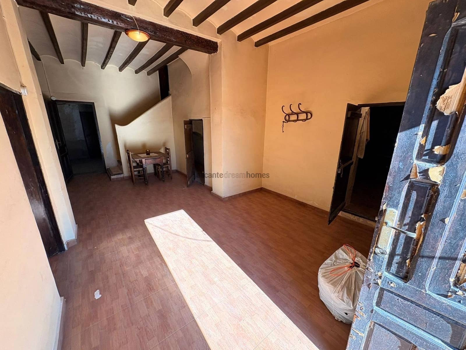 4 bedroom Finca/Country House for sale in La Romana with garage - € 149,995 (Ref: 9610771)