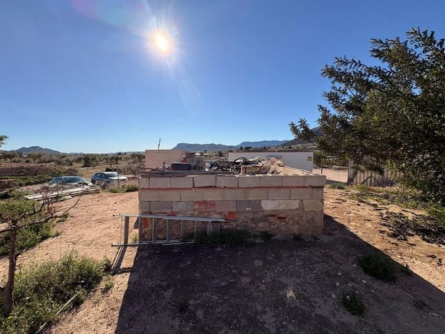 4 bedroom Finca/Country House for sale in La Romana with garage - € 149,995 (Ref: 9610771)