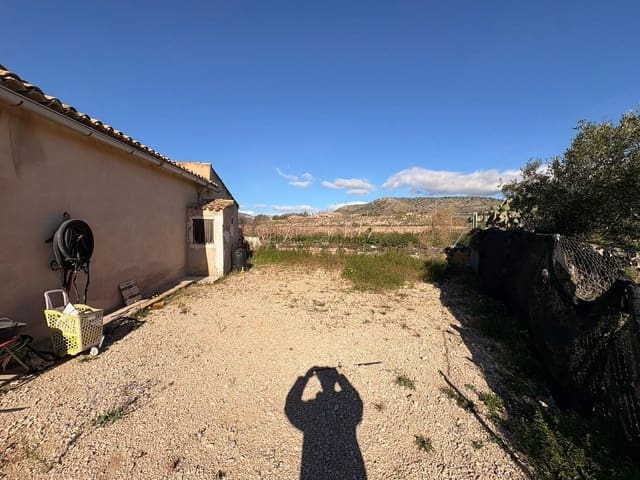 4 bedroom Finca/Country House for sale in La Romana with garage - € 149,995 (Ref: 9610771)