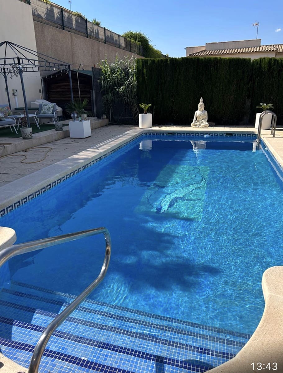 3 bedroom Villa for sale in Castalla with pool - € 260,000 (Ref: 9610773)