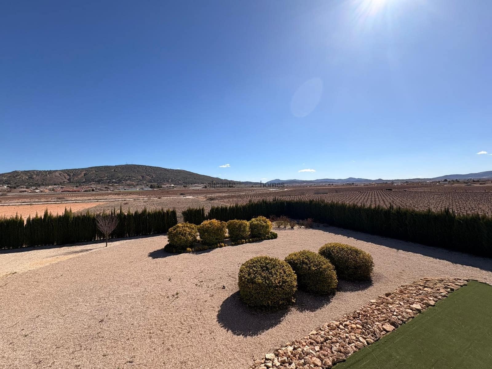 6 bedroom Villa for sale in Pinoso with pool - € 465,000 (Ref: 9614649)