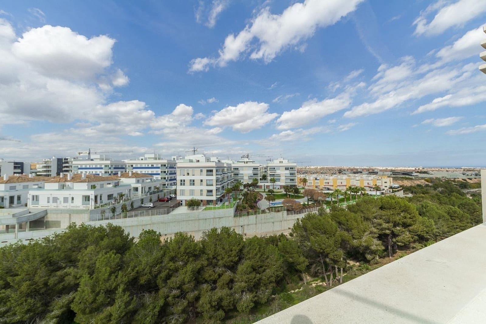 3 slaapkamer Penthouse te koop in La Zenia met zwembad garage - € 325.000 (Ref: 9625237)