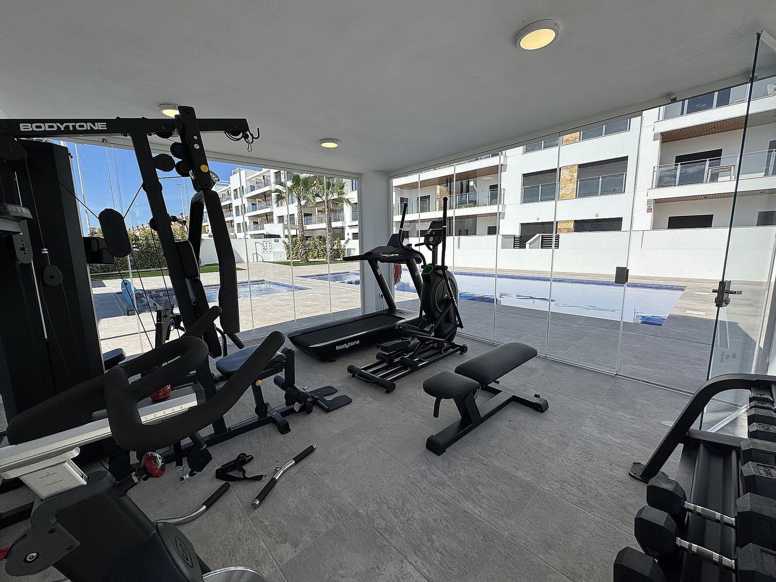 2 soveværelse Penthouse til salg i Playa Flamenca med swimmingpool - € 529.950 (Ref: 9625243)