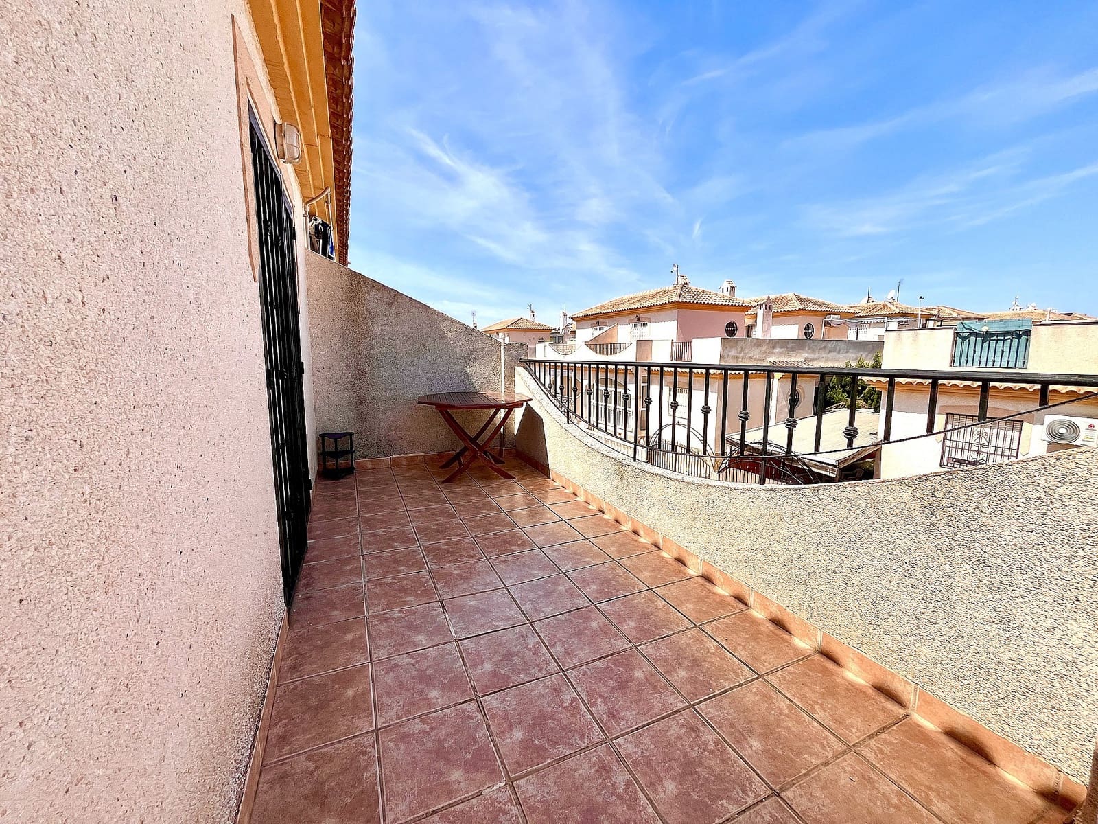 3 soveværelse Byhus til salg i Playa Flamenca med swimmingpool - € 210.000 (Ref: 9625256)