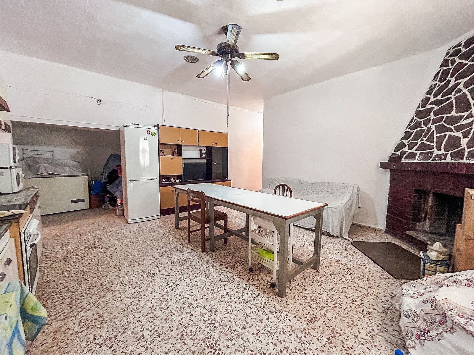 4 bedroom Finca/Country House for sale in Crevillente / Crevillent with pool garage - € 130,000 (Ref: 9625278)