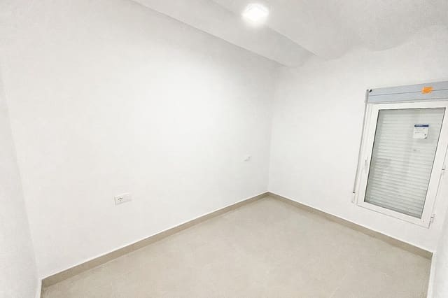 3 soverom Hus til salgs i Pinoso - € 135 000 (Ref: 9633737)