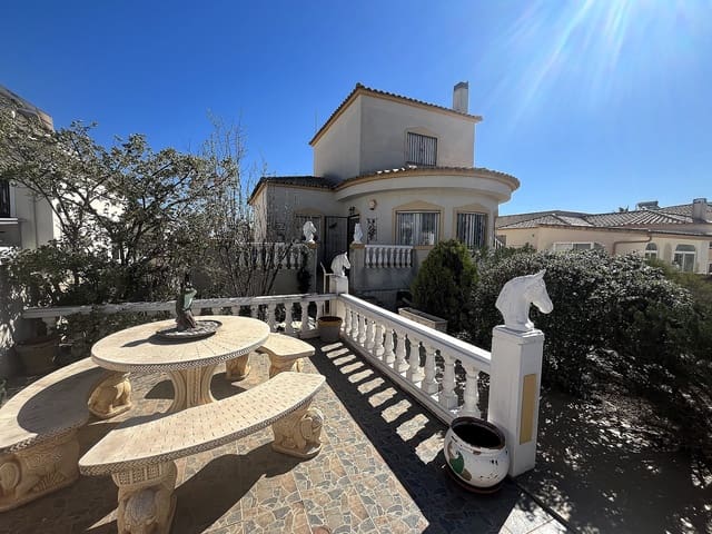 4 sovrum Villa till salu i Castalla med pool - 245 000 € (Ref: 9633739)