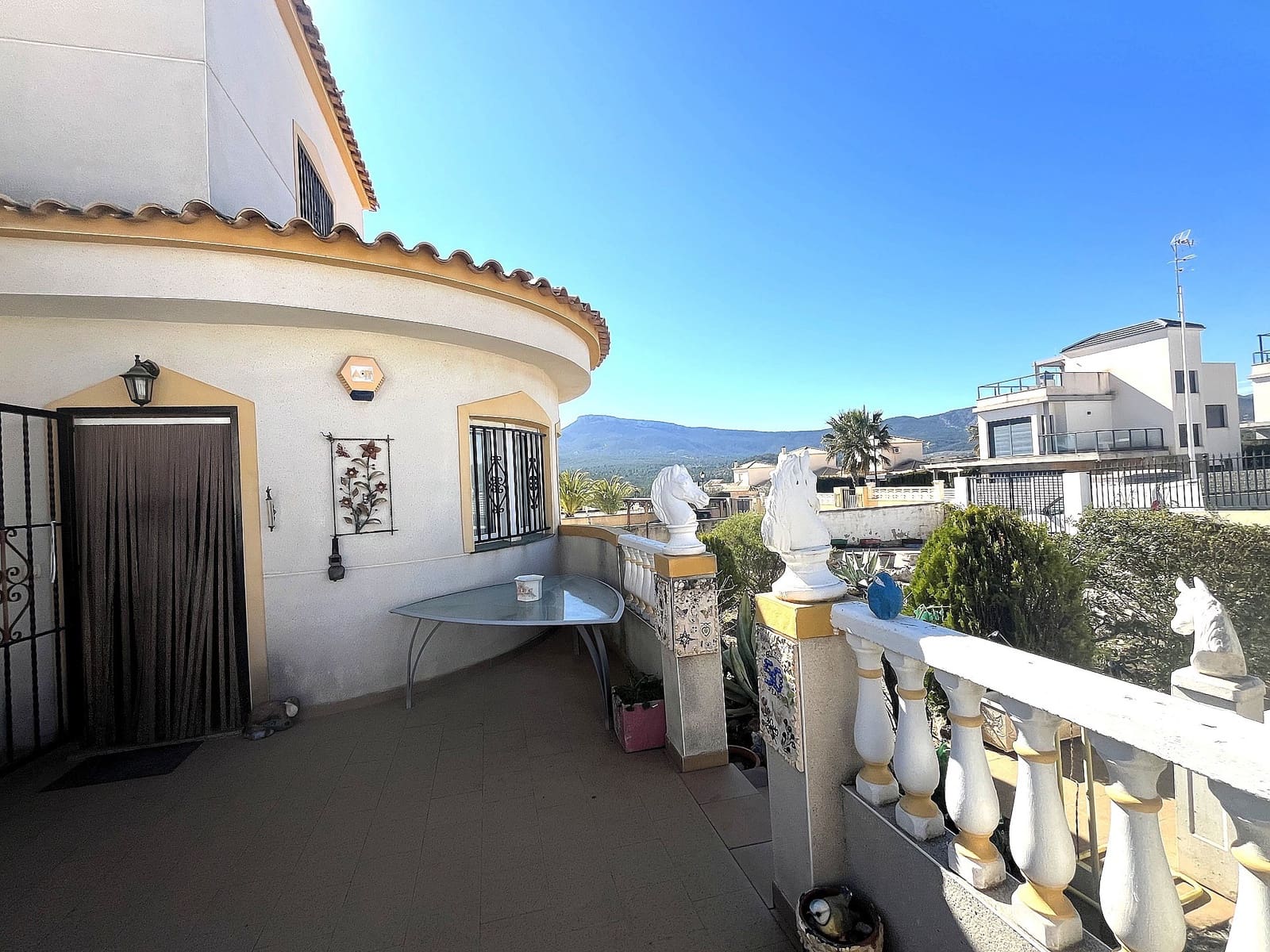 4 sovrum Villa till salu i Castalla med pool - 245 000 € (Ref: 9633739)