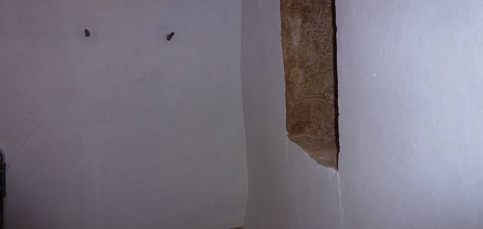 3 sypialnia Dom w skale na sprzedaż w La Canalosa z garażem - 139 995 € (Ref: 9636319)