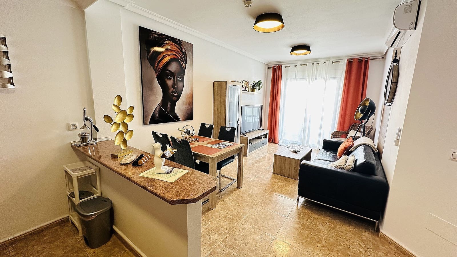 2 makuuhuone Kattohuoneisto myytävänä paikassa Cabo Roig mukana uima-altaan 
autotalli - 235 000 € (Ref: 9636351)