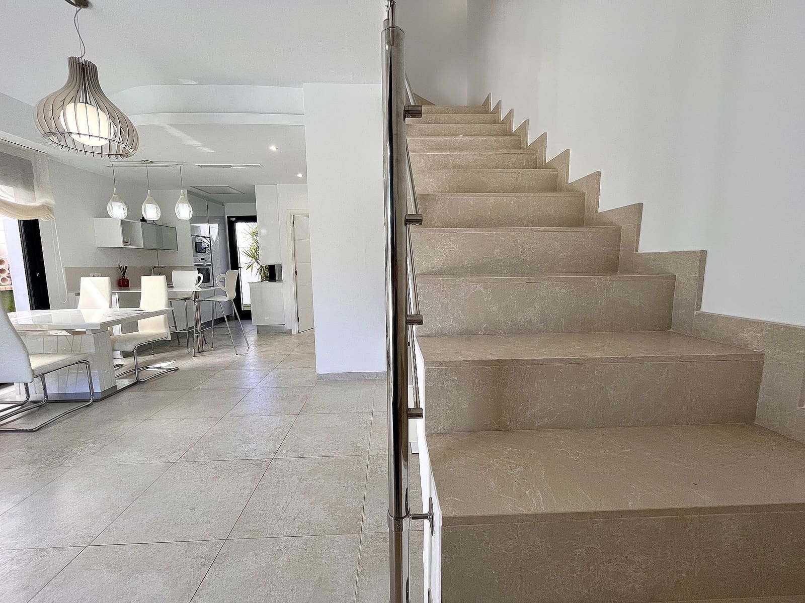 Casa de 3 habitaciones en Villamartin en venta con piscina - 350.000 € (Ref: 9636362)