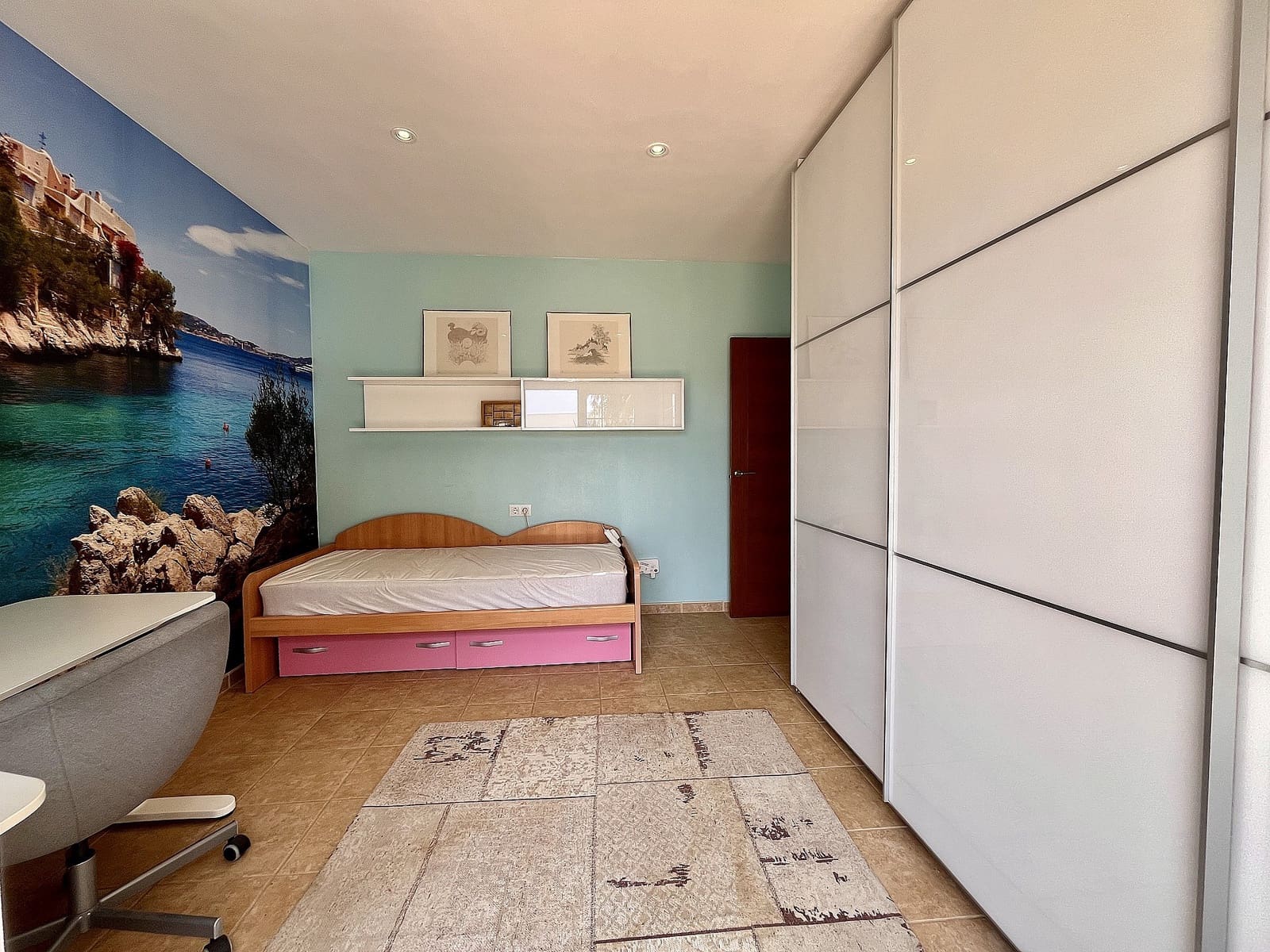 Chalet de 5 habitaciones en La Zenia en venta con piscina - 795.000 € (Ref: 9636373)