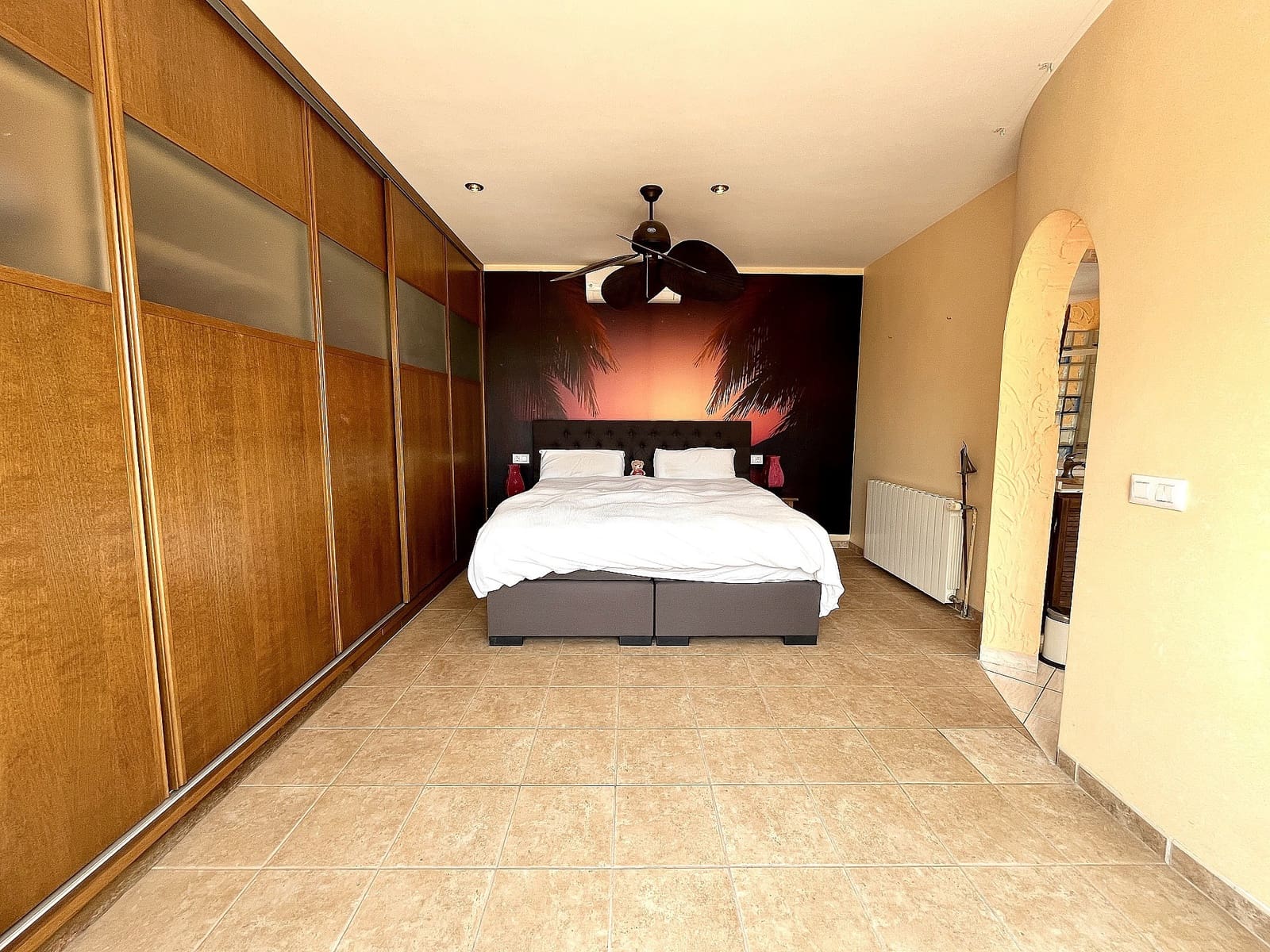 Chalet de 5 habitaciones en La Zenia en venta con piscina - 795.000 € (Ref: 9636373)