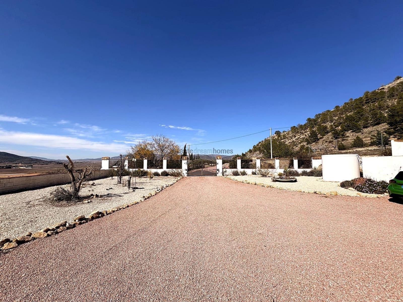 Chalet de 4 habitaciones en Monóvar / Monóver en venta con piscina - 525.000 € (Ref: 9636399)