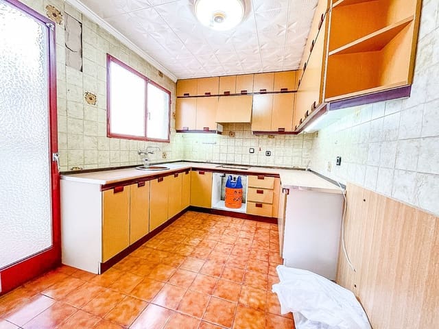 3 soveværelse Lejlighed til salg i Pinoso - € 89.500 (Ref: 9638960)