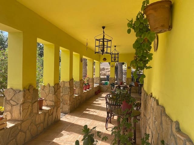 3 sovrum Villa till salu i Novelda - 270 000 € (Ref: 9639002)