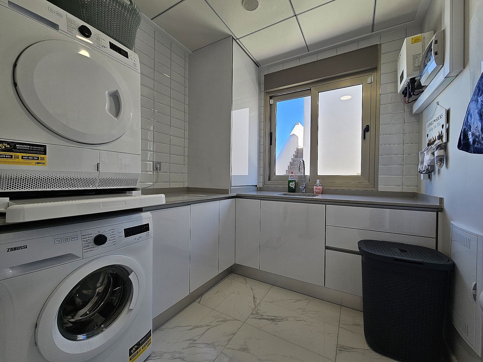 4 makuuhuone Huvila myytävänä paikassa Villamartin mukana uima-altaan - 474 950 € (Ref: 9639011)