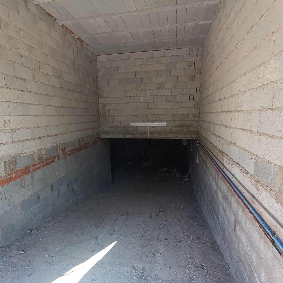 Finca/Casa Rural de 6 habitaciones en Elda en venta - 195.000 € (Ref: 9639940)