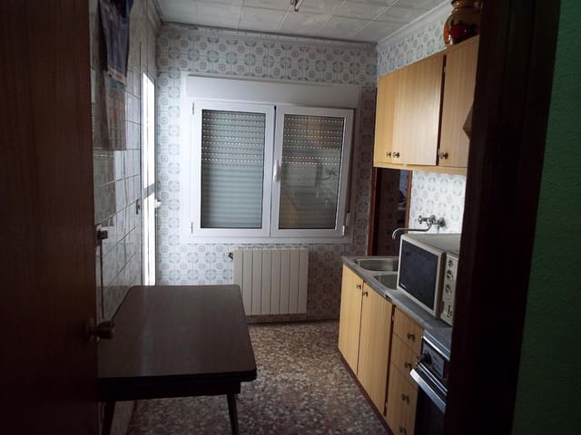 4 Zimmer Apartment zu verkaufen in Caudete mit Garage - 88.000 € (Ref: 9639942)