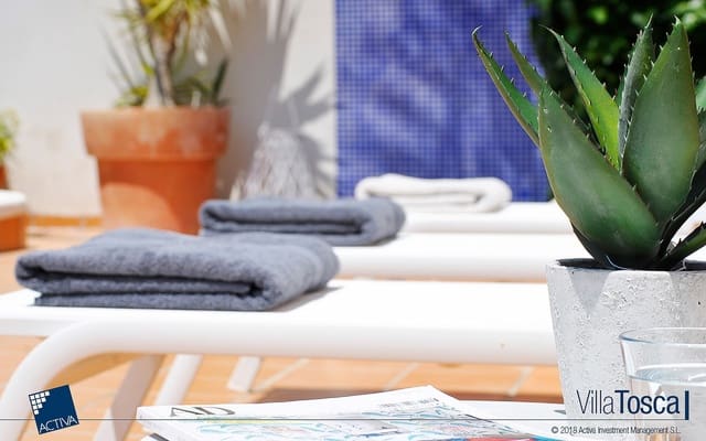 Chalet de 5 habitaciones en La Marina, Elche / Elx en venta con piscina - 612.680 € (Ref: 9639973)