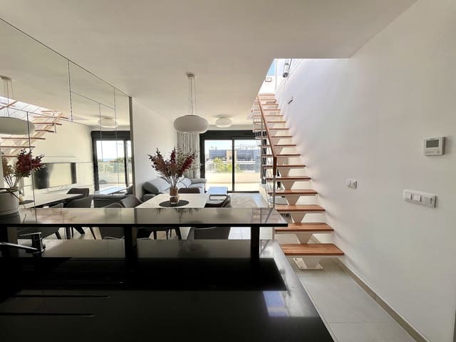 2 soverom Penthouse til salgs i Playa Flamenca, Orihuela med svømmebasseng garasje - € 449 950 (Ref: 9639987)