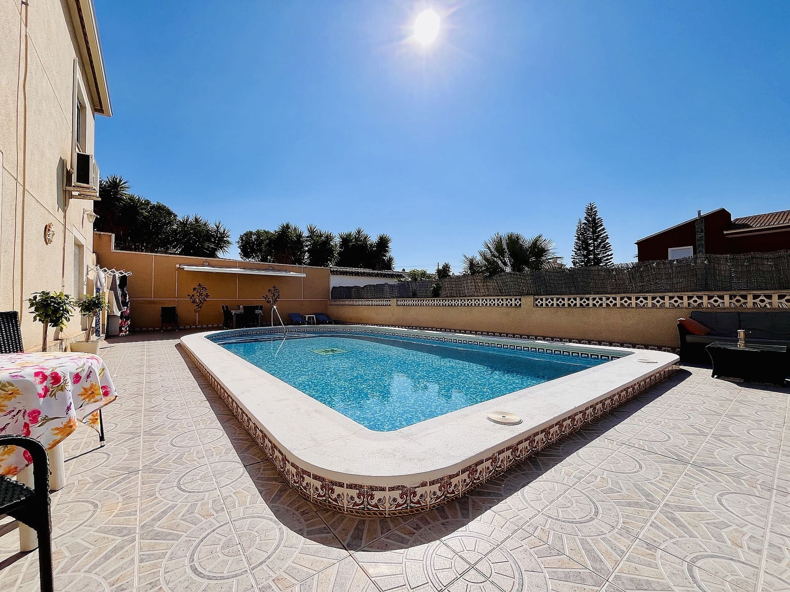 7 bedroom Villa for sale in San Miguel de Salinas with pool - € 375,000 (Ref: 9639999)