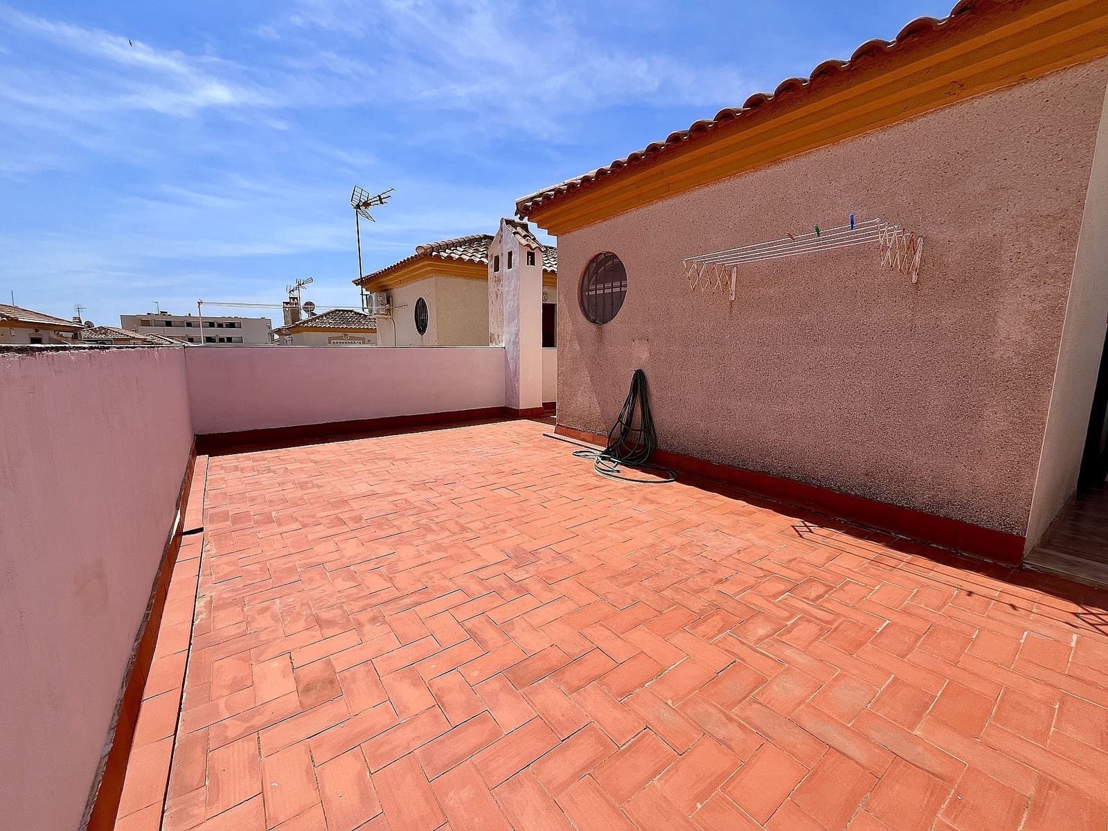3 quarto Casa em Banda para venda em Playa Flamenca com piscina - 210 000 € (Ref: 9640009)