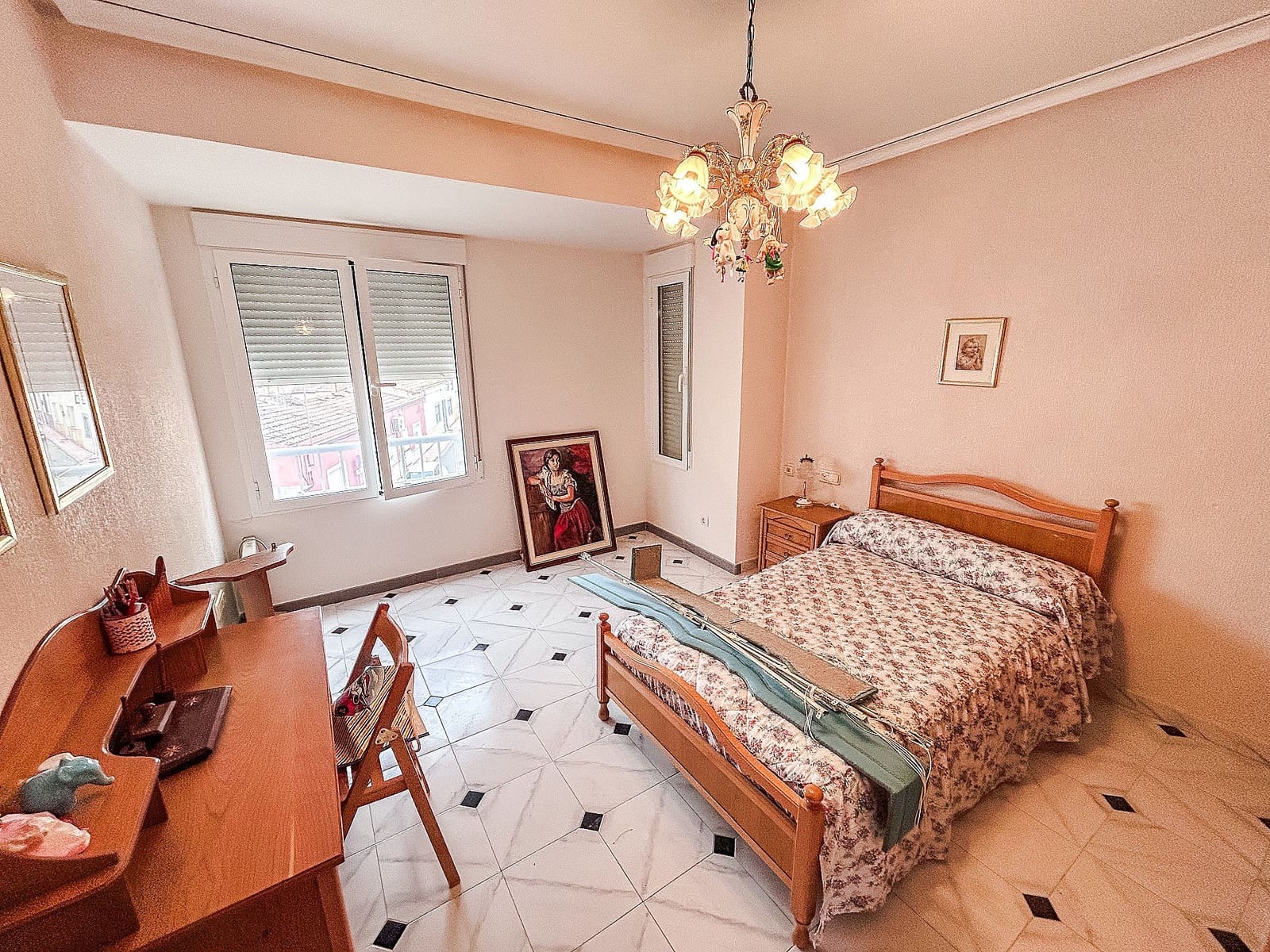 6 soverom Kommersiell til salgs i Monovar / Monover med garasje - € 199 990 (Ref: 9640022)