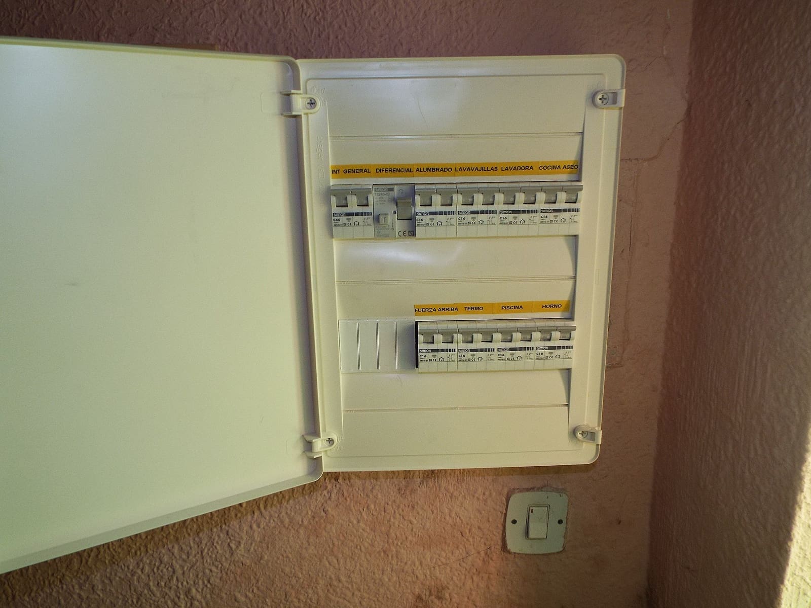 12 slaapkamer Finca/Landhuis te koop in Mahoya met zwembad garage - € 250.000 (Ref: 9647569)