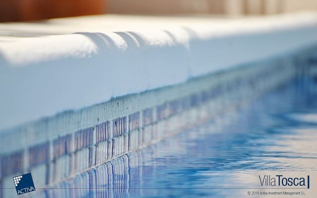 5 soveværelse Villa til salg i La Marina, Elche / Elx med swimmingpool - € 612.680 (Ref: 9647587)