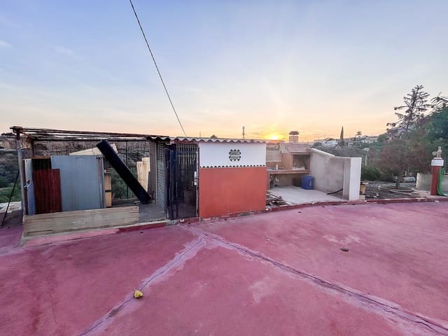 3 bedroom Villa for sale in La Alcoraya, Alicante / Alacant city with pool garage - € 290,000 (Ref: 9647633)