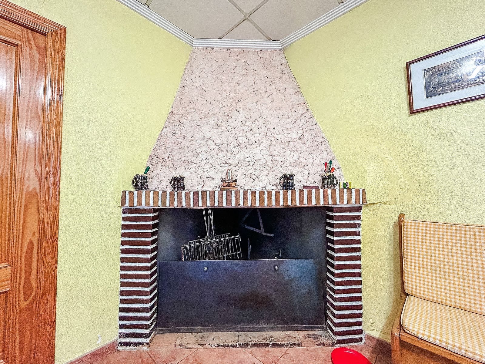 Chalet de 4 habitaciones en Sax en venta con piscina - 184.995 € (Ref: 9647645)