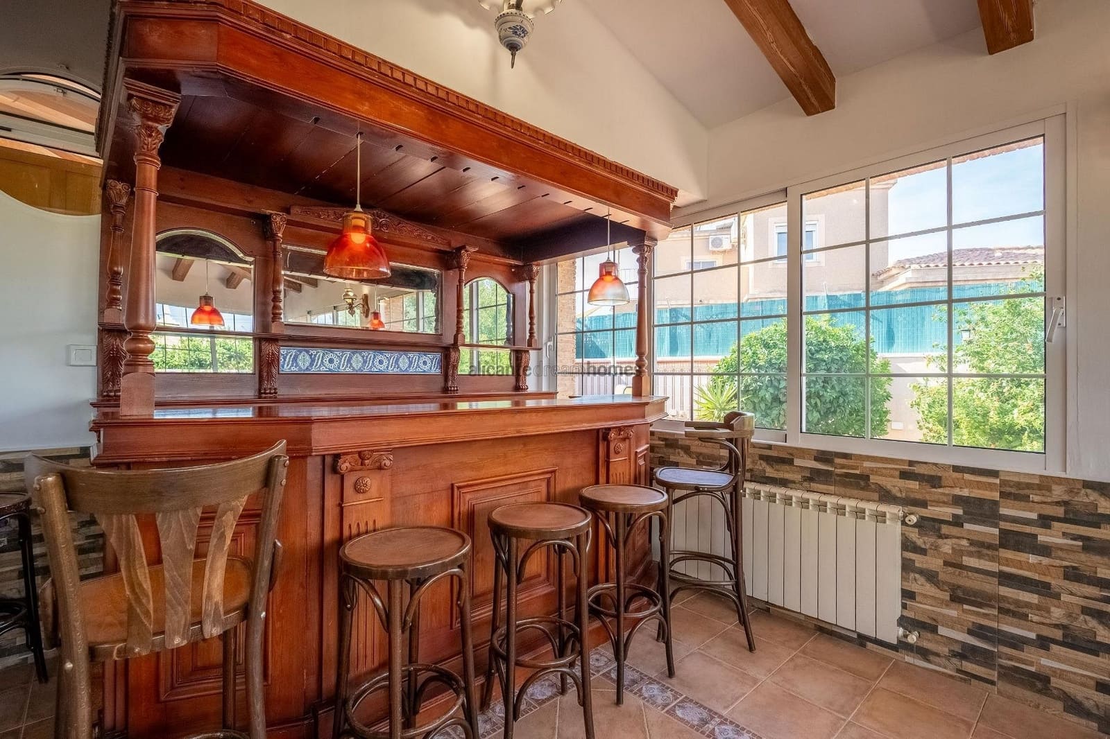 6 makuuhuone Huvila myytävänä paikassa Torrevieja mukana uima-altaan 
autotalli - 645 000 € (Ref: 9647647)