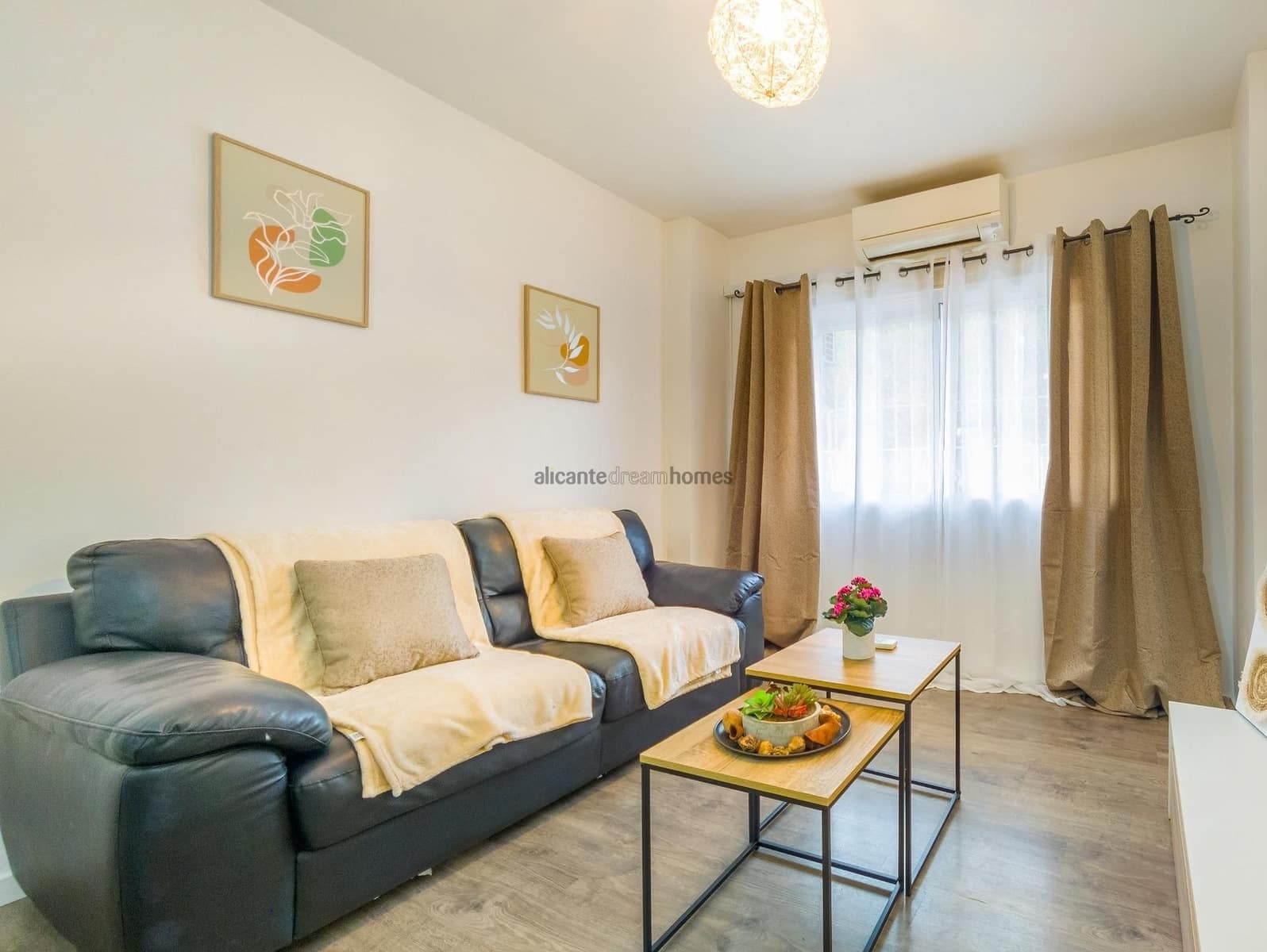 3 soveværelse Lejlighed til salg i Torrevieja - € 149.900 (Ref: 9647648)