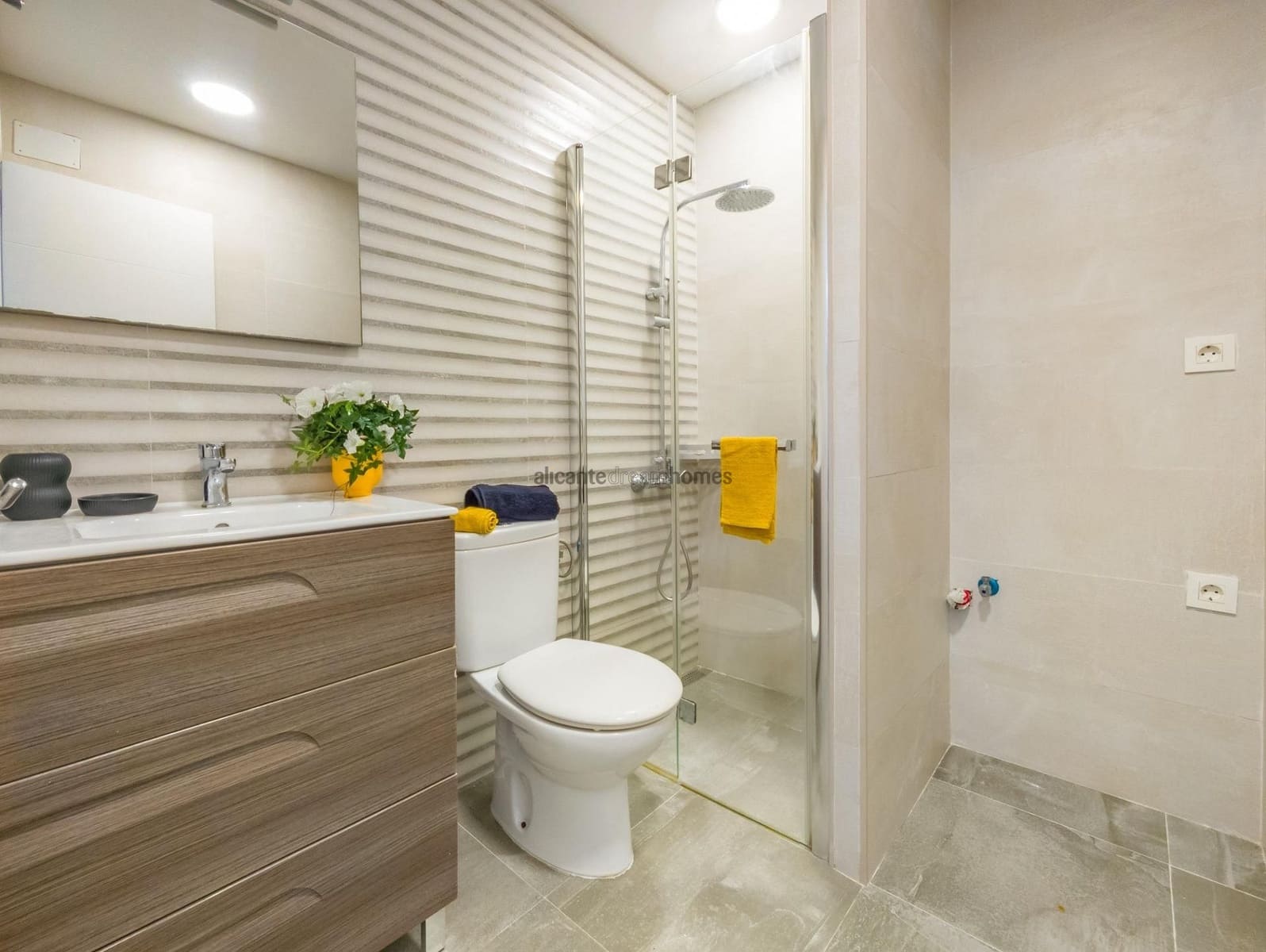 3 soveværelse Lejlighed til salg i Torrevieja - € 149.900 (Ref: 9647648)