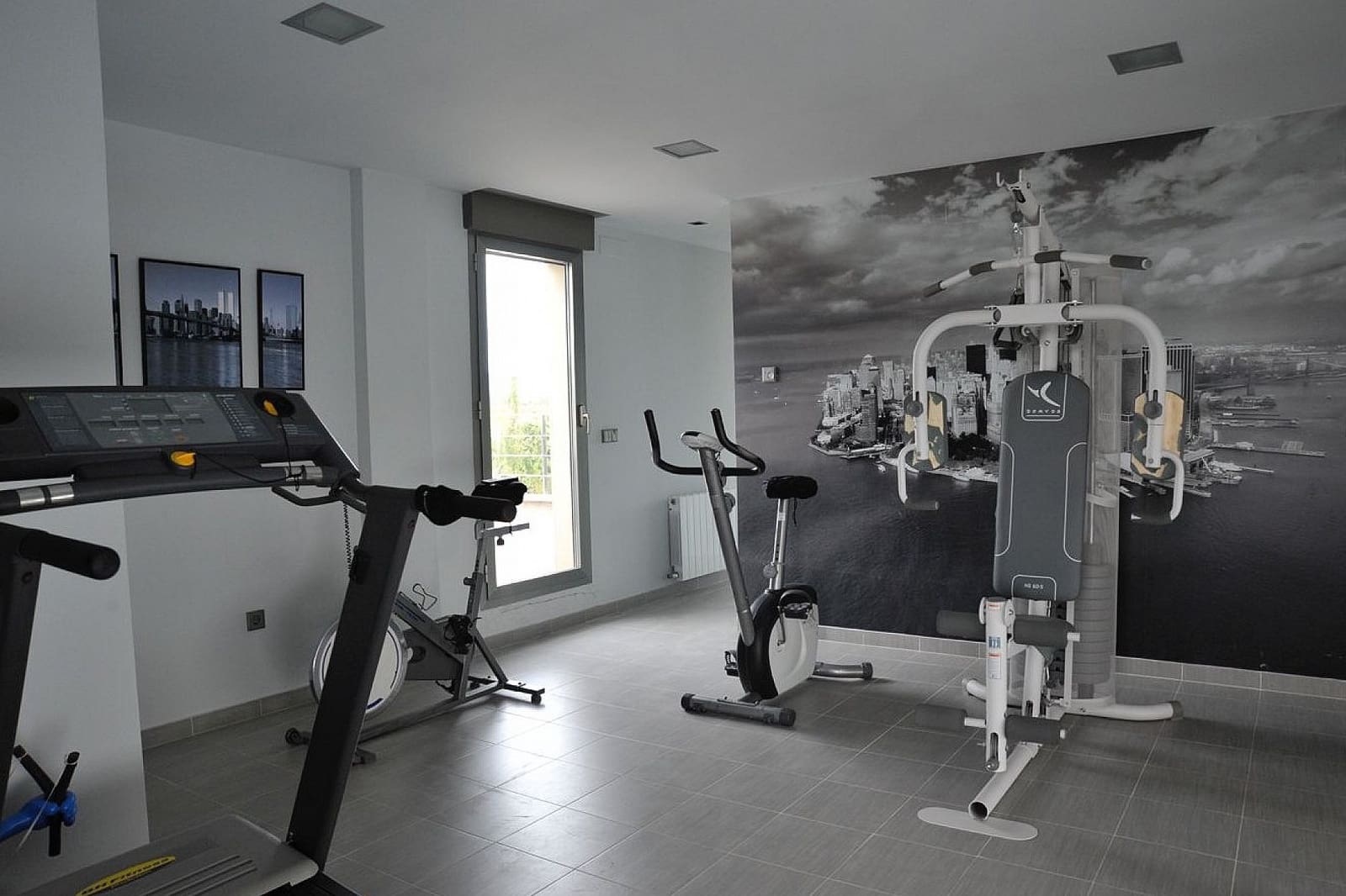 5 bedroom Villa for sale in Yecla with pool garage - € 499,000 (Ref: 9651141)