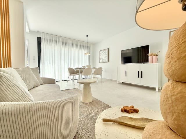 Chalet de 3 habitaciones en Cox en venta con piscina - 235.000 € (Ref: 9651166)