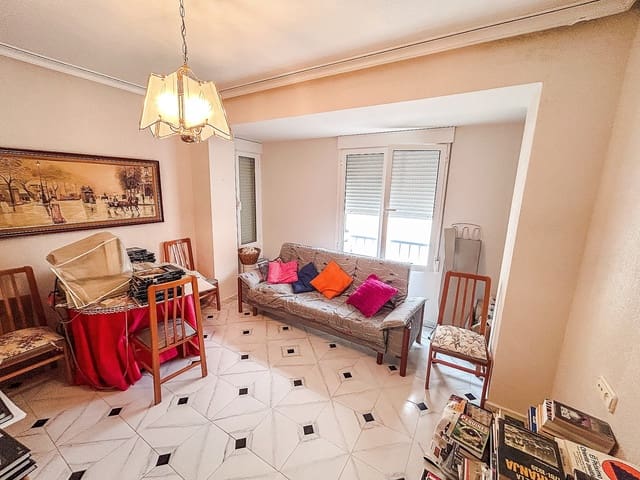 6 bedroom Commercial for sale in Monóvar / Monóver with garage - € 199,990 (Ref: 9651176)