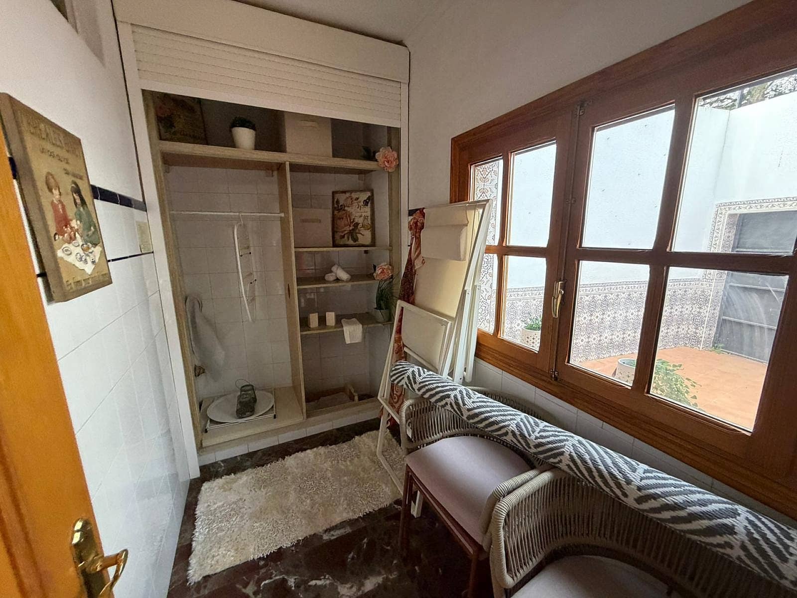 4 bedroom Townhouse for sale in Sax with garage - € 249,000 (Ref: 9651188)