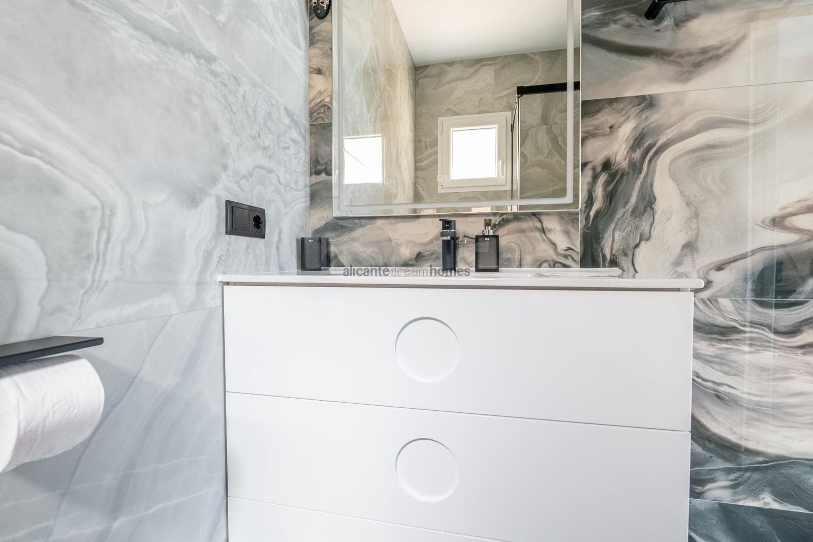 4 quarto Casa em Banda para venda em Torrevieja com piscina - 529 000 € (Ref: 9655614)