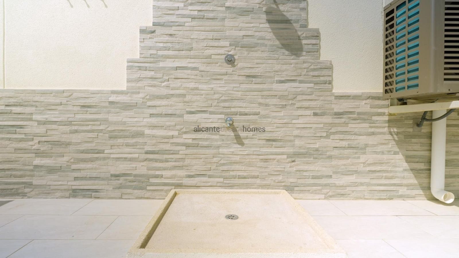 4 quarto Casa em Banda para venda em Torrevieja com piscina - 529 000 € (Ref: 9655614)