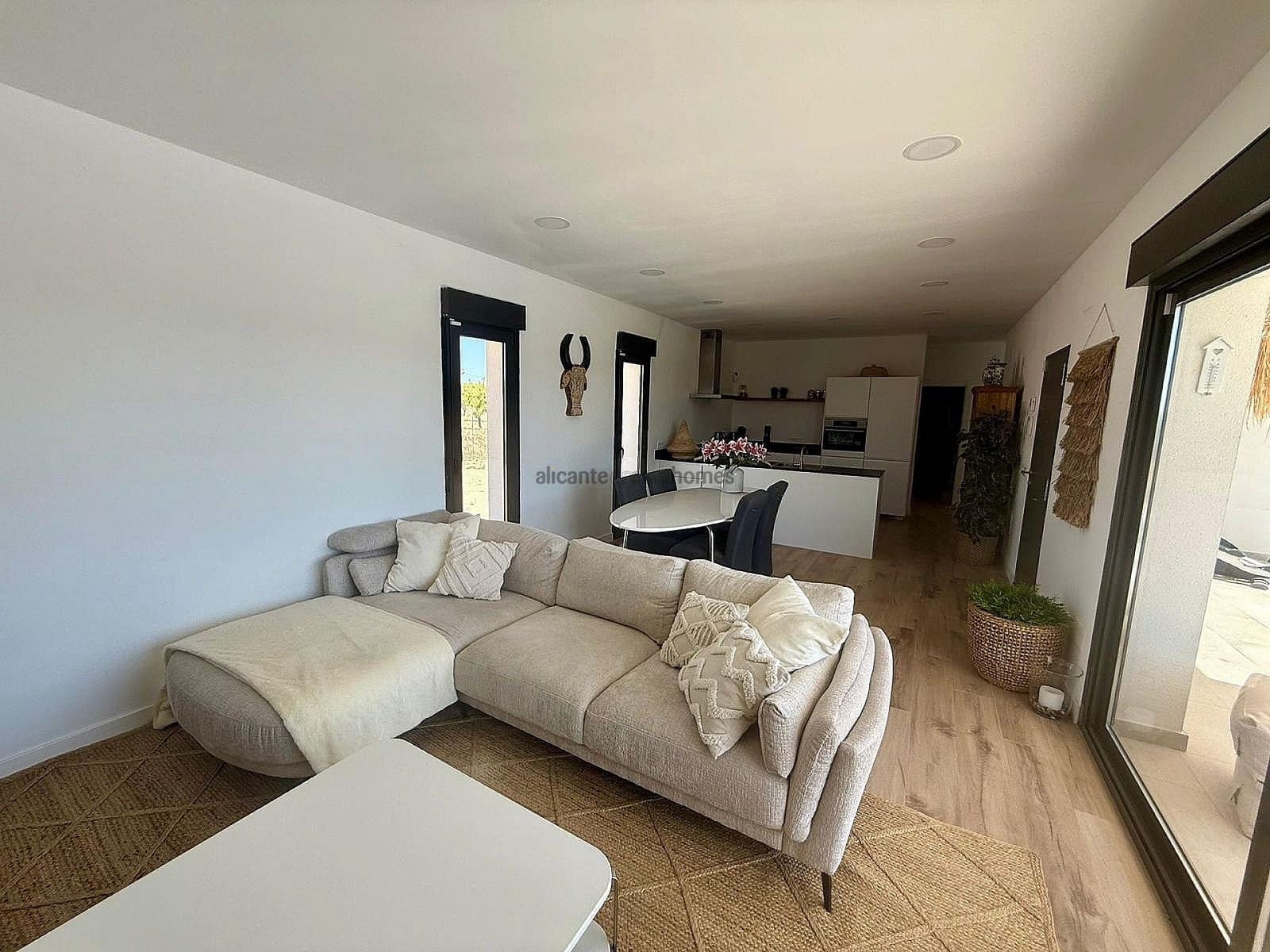 3 sypialnia Willa na sprzedaż w Pinoso z basenem - 425 000 € (Ref: 9655615)