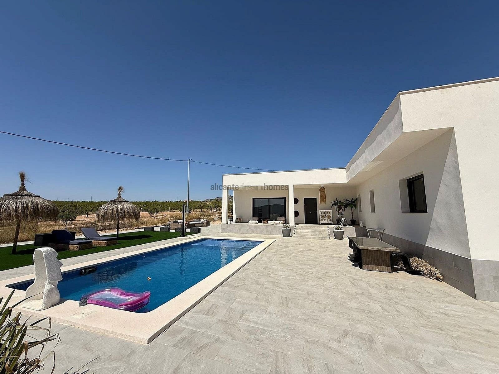 3 sypialnia Willa na sprzedaż w Pinoso z basenem - 425 000 € (Ref: 9655615)