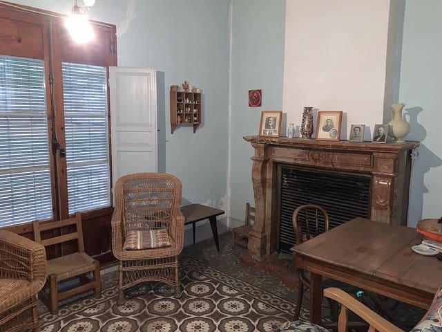 Casa de 7 habitaciones en Agost en venta - 190.000 € (Ref: 9658214)