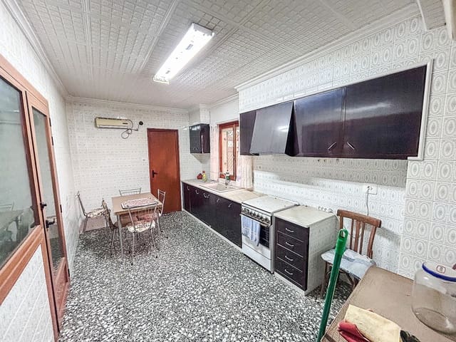 6 sovrum Kommersiell till salu i Monóvar / Monóver med garage - 199 990 € (Ref: 9658252)