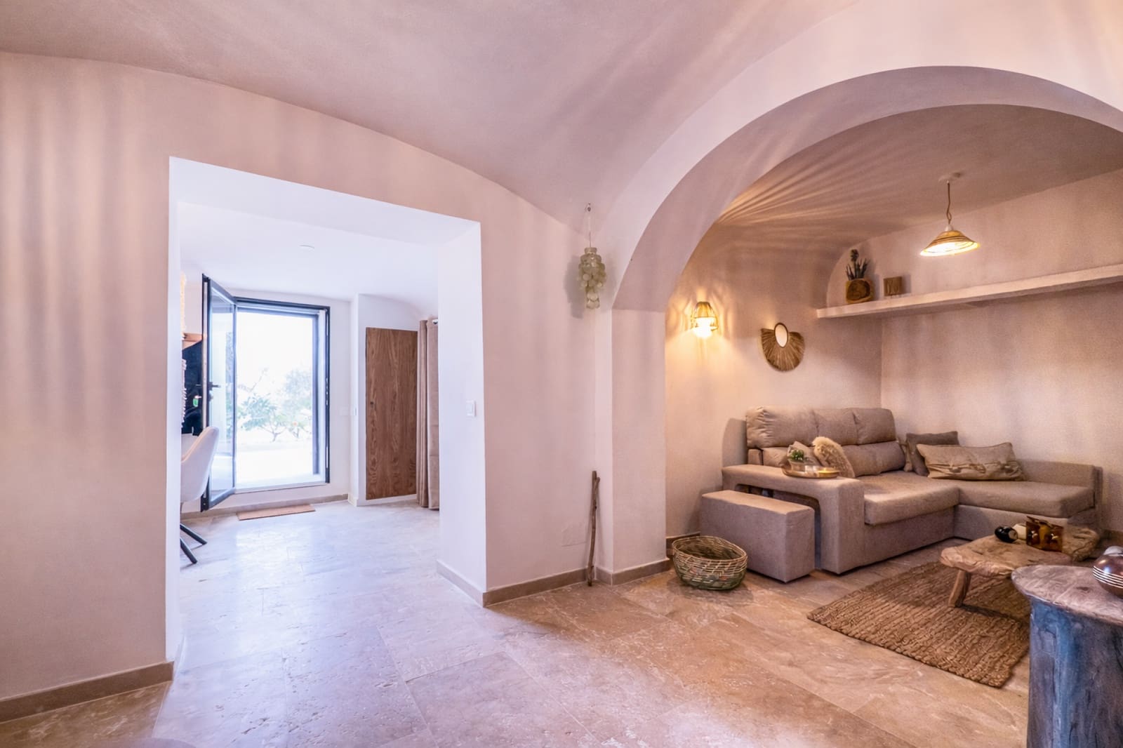 8 makuuhuone Huvila myytävänä paikassa La Romana mukana uima-altaan - 698 000 € (Ref: 9660798)