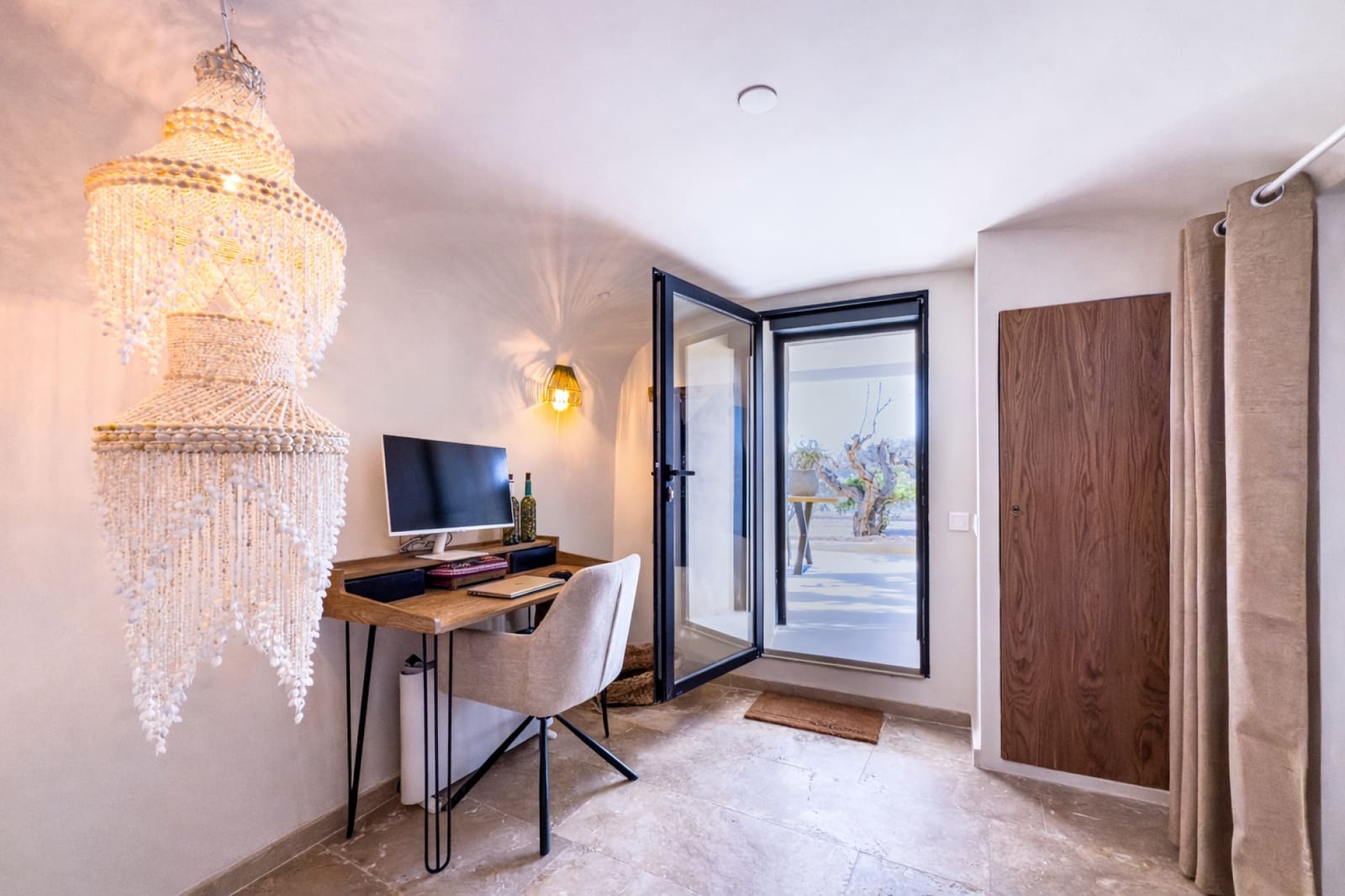 8 makuuhuone Huvila myytävänä paikassa La Romana mukana uima-altaan - 698 000 € (Ref: 9660798)