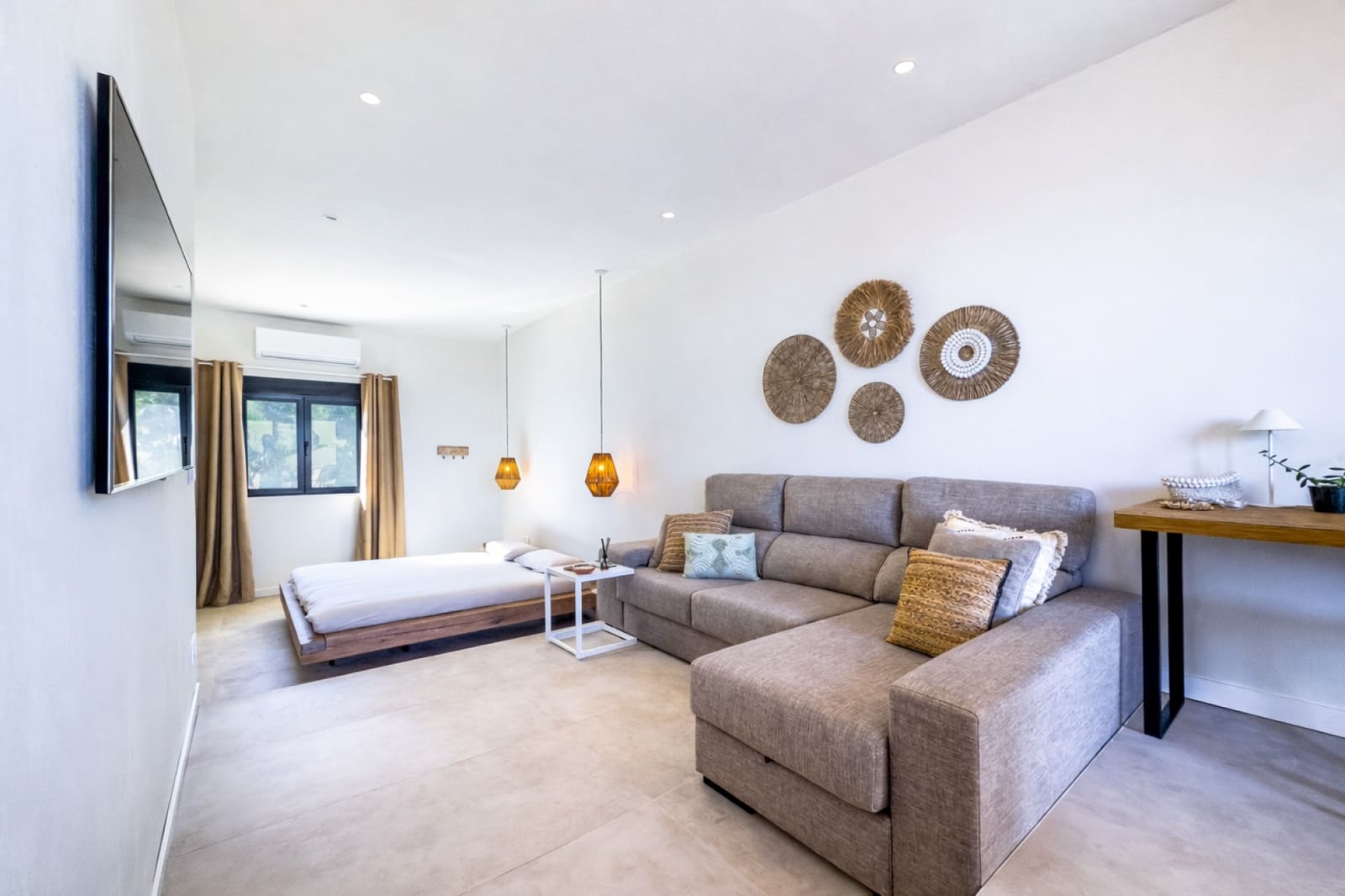 8 makuuhuone Huvila myytävänä paikassa La Romana mukana uima-altaan - 698 000 € (Ref: 9660798)